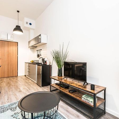 Apartament W Sercu Miasta Poznan Garbary 31 Экстерьер фото